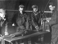 Assembling ammo feeds